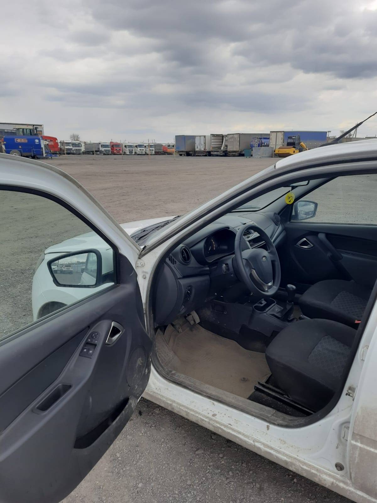Lada Granta седан Лот 000008105