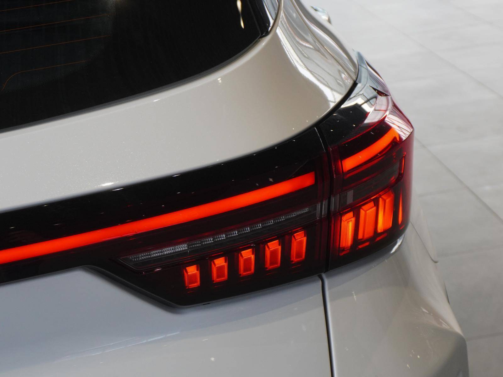 EXEED LX Premium 1.6T 7DCT 4WD
