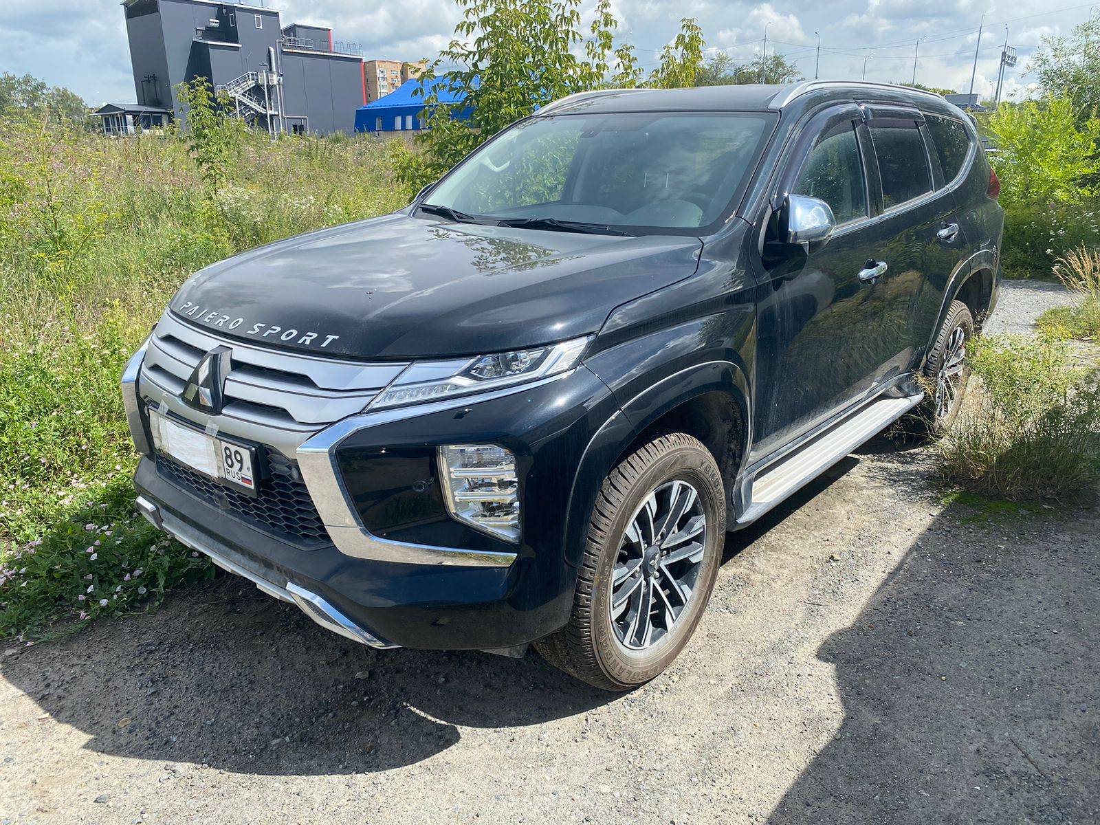 Mitsubishi Pajero Sport Лот 000002699