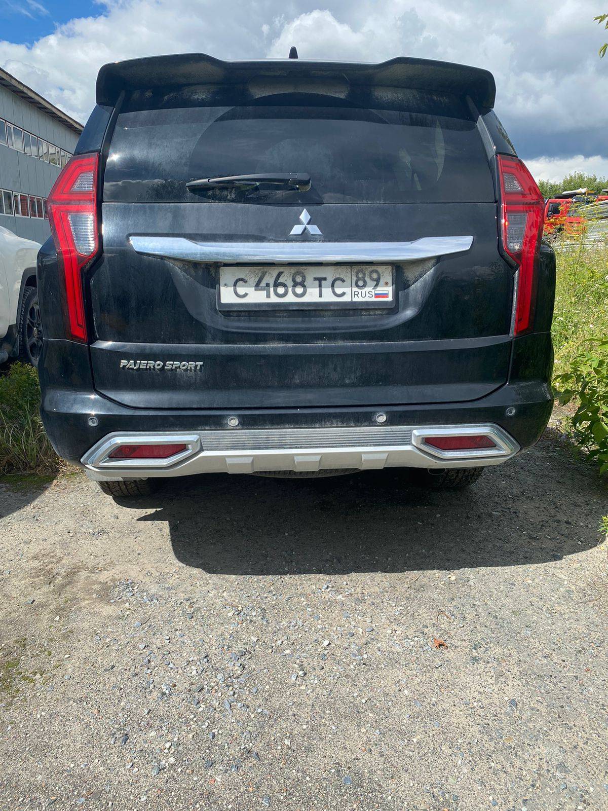 Mitsubishi Pajero Sport Лот 000002699