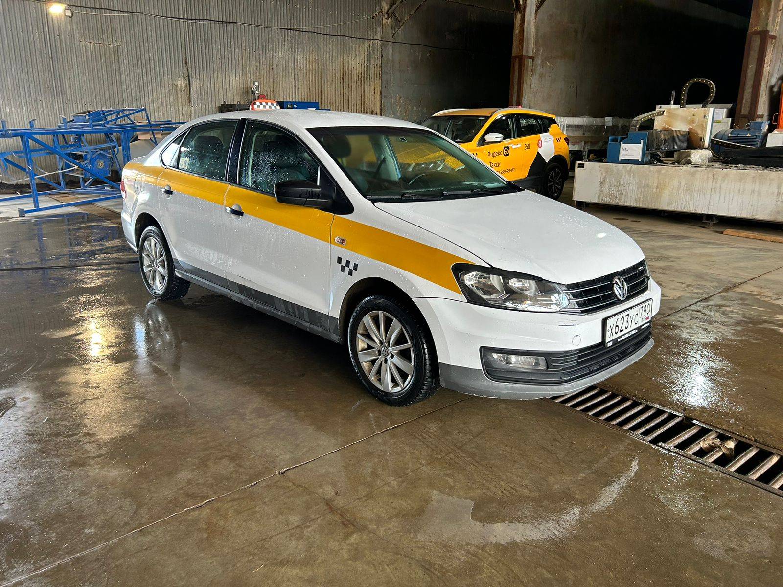 Volkswagen Polo Лот 000003106