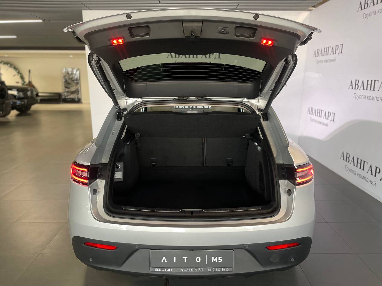 AITO M5 Ultimate 4WD