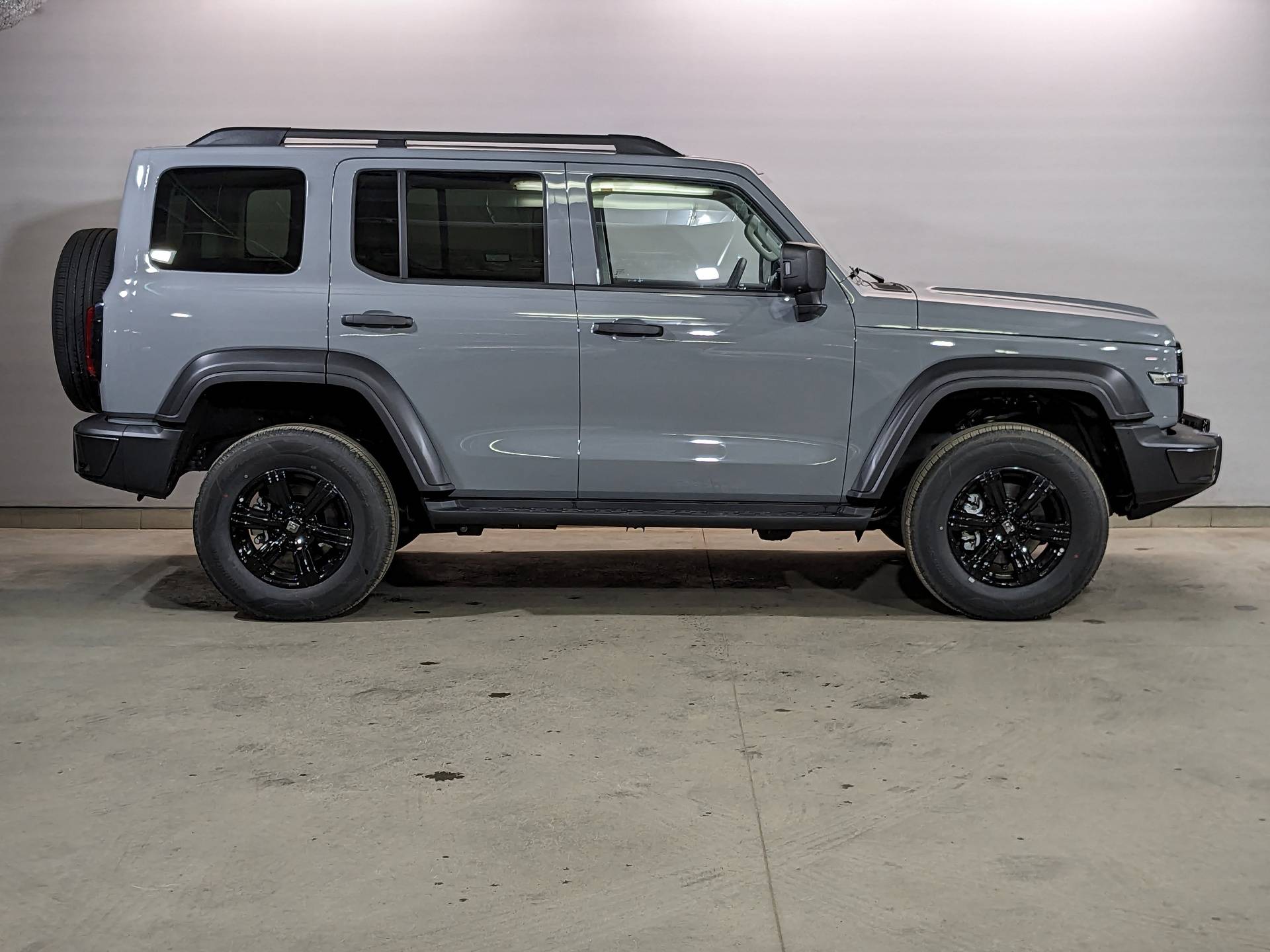 Tank 300 City Premium 2.0 8AT 4WD