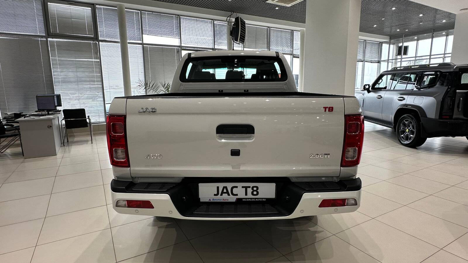 JAC T8 Full Extra 2.0T 6MT 4WD