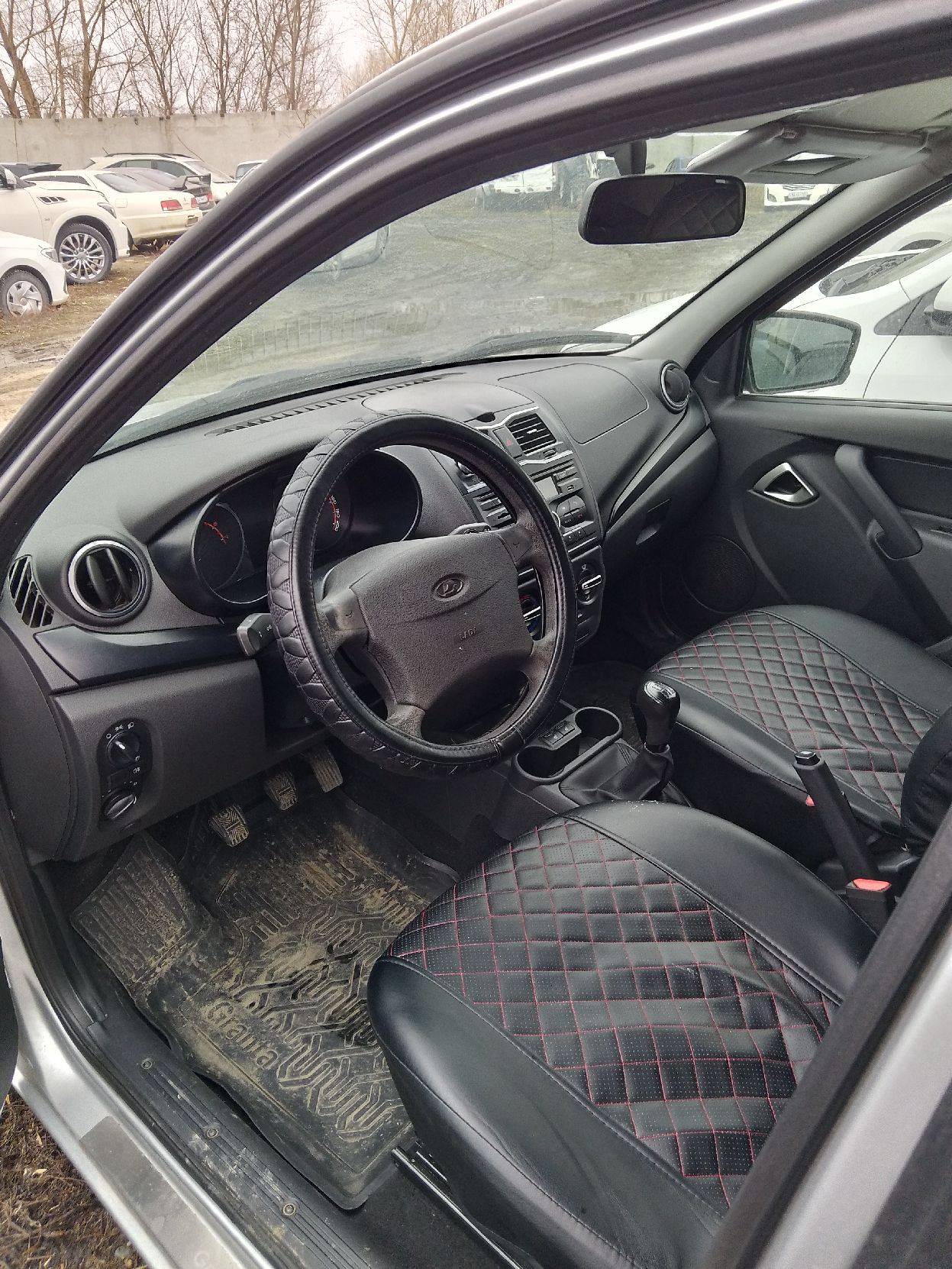 Lada Granta седан Лот 000008080