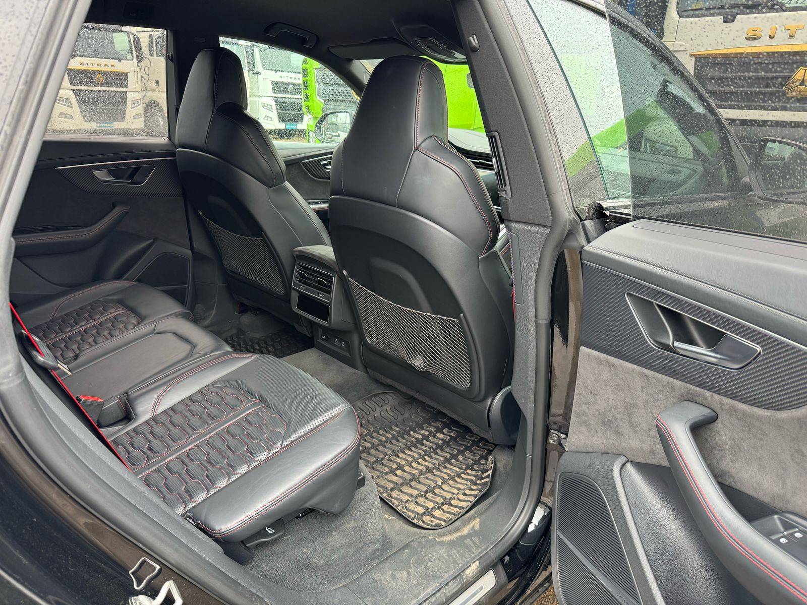 Audi RS Q8 Лот 000008185