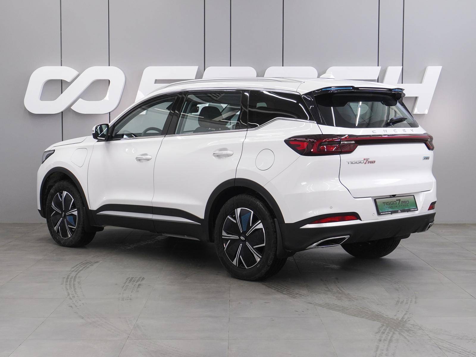 Chery Tiggo 7 PRO Plug-in Hybrid Ultimate 1.5T Hybrid 235 DHT