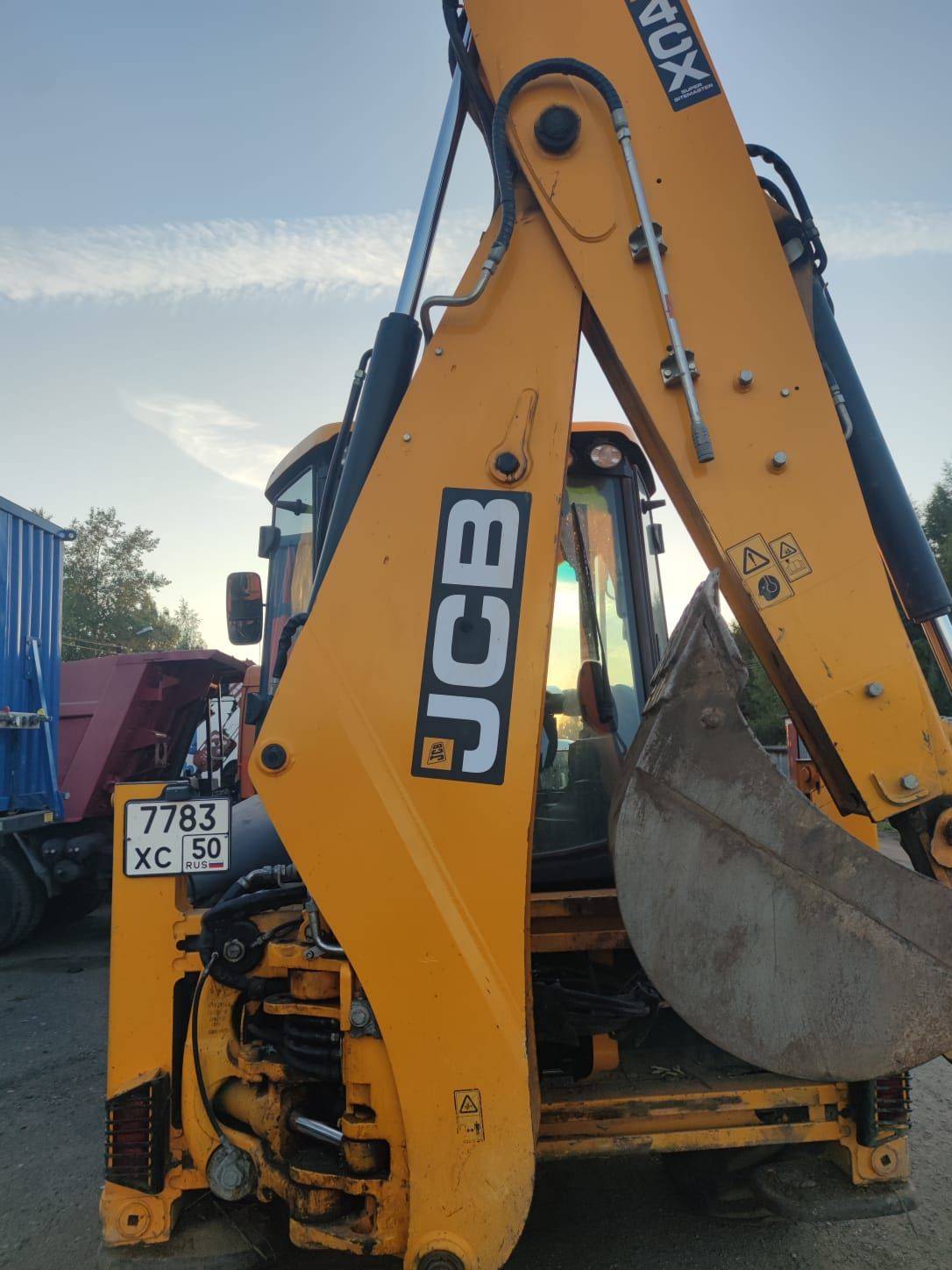 JCB 4CX Лот 000003694