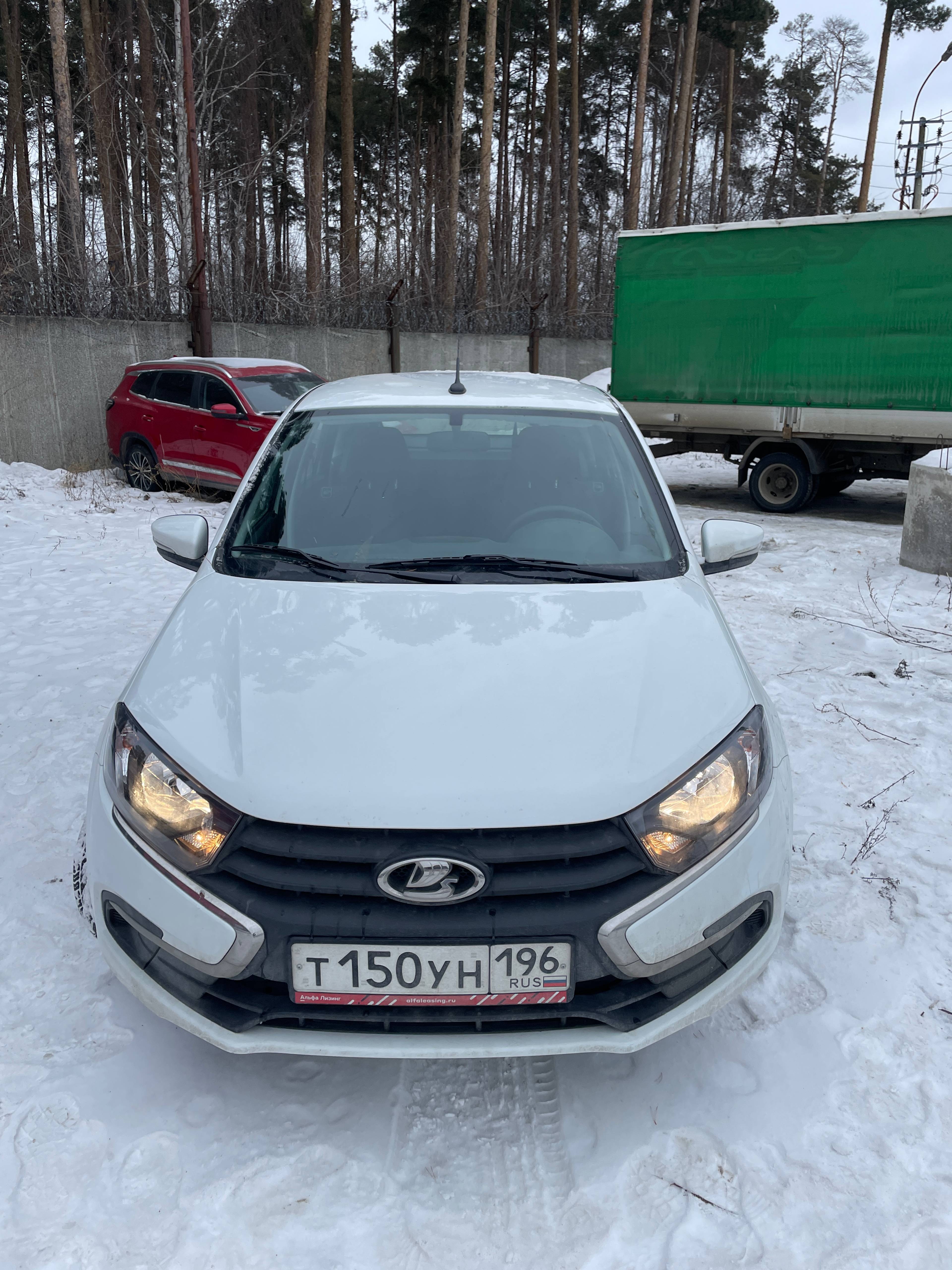 Lada Granta лифтбек Лот 000005473