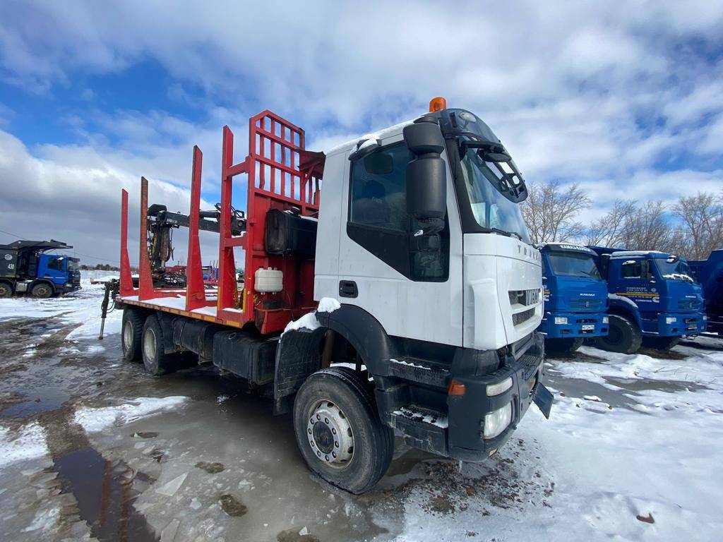 IVECO Trakker AD380T41 Лот 000000048