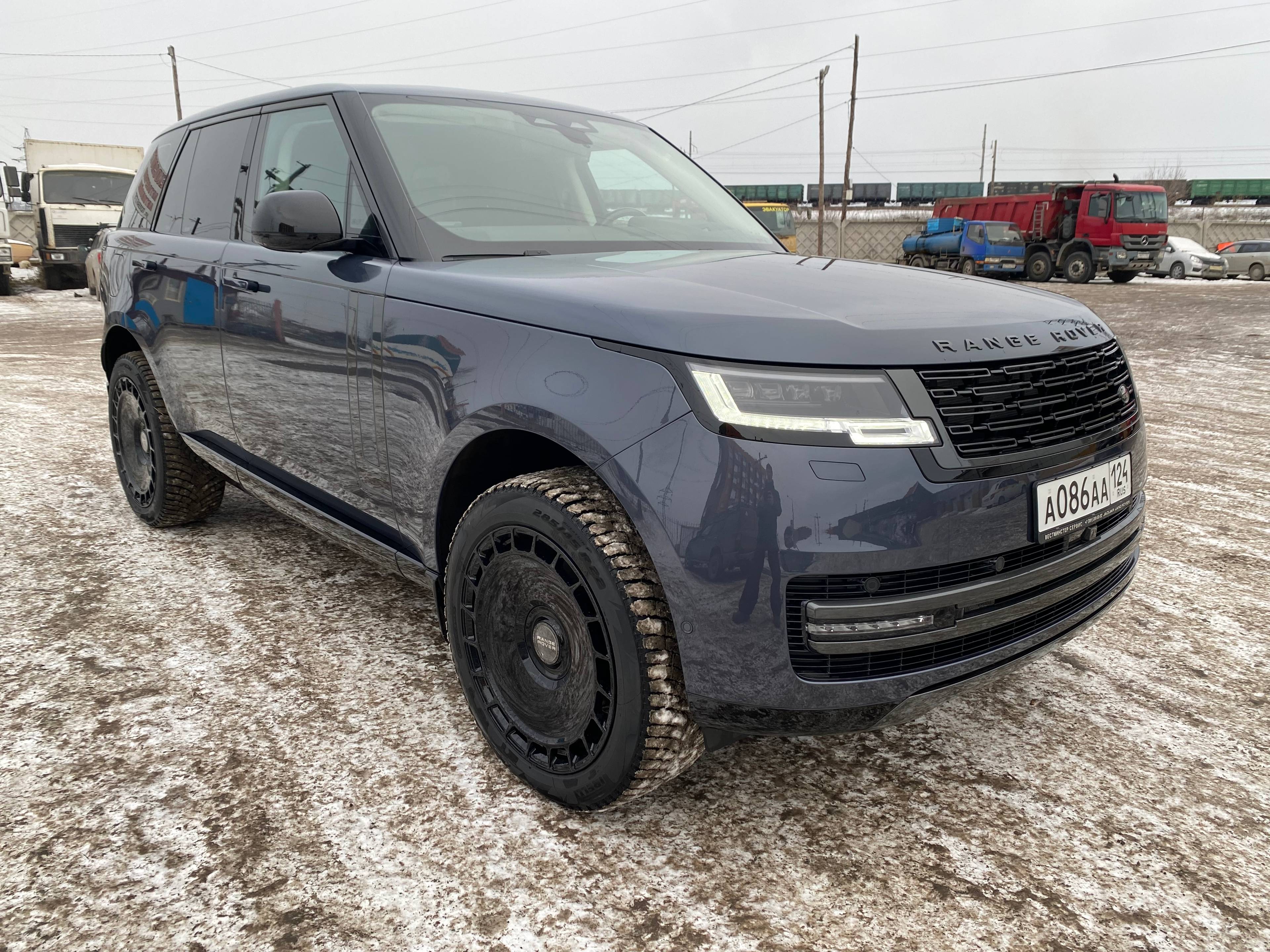 Land Rover Range Rover Лот 000005881