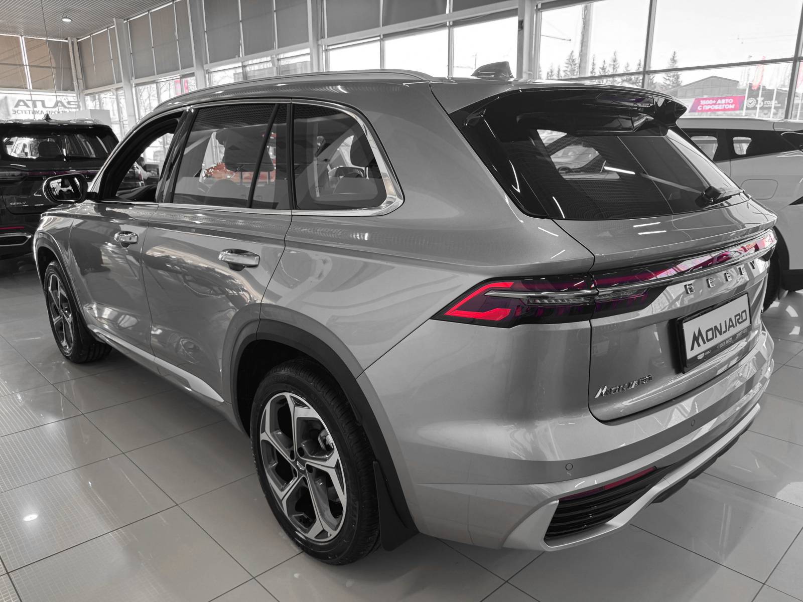 Geely Monjaro Luxury 2.0T (238 hp) 8AT 4WD