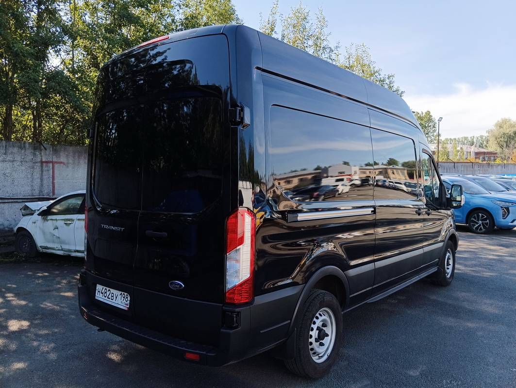 Ford TRANSIT ЦЕЛЬНОМЕТАЛЛИЧЕСКИЙ ФУРГОН  460 L3 H4 2,2L TDCi - 136л.с. - М6 RWD Лот 000003874