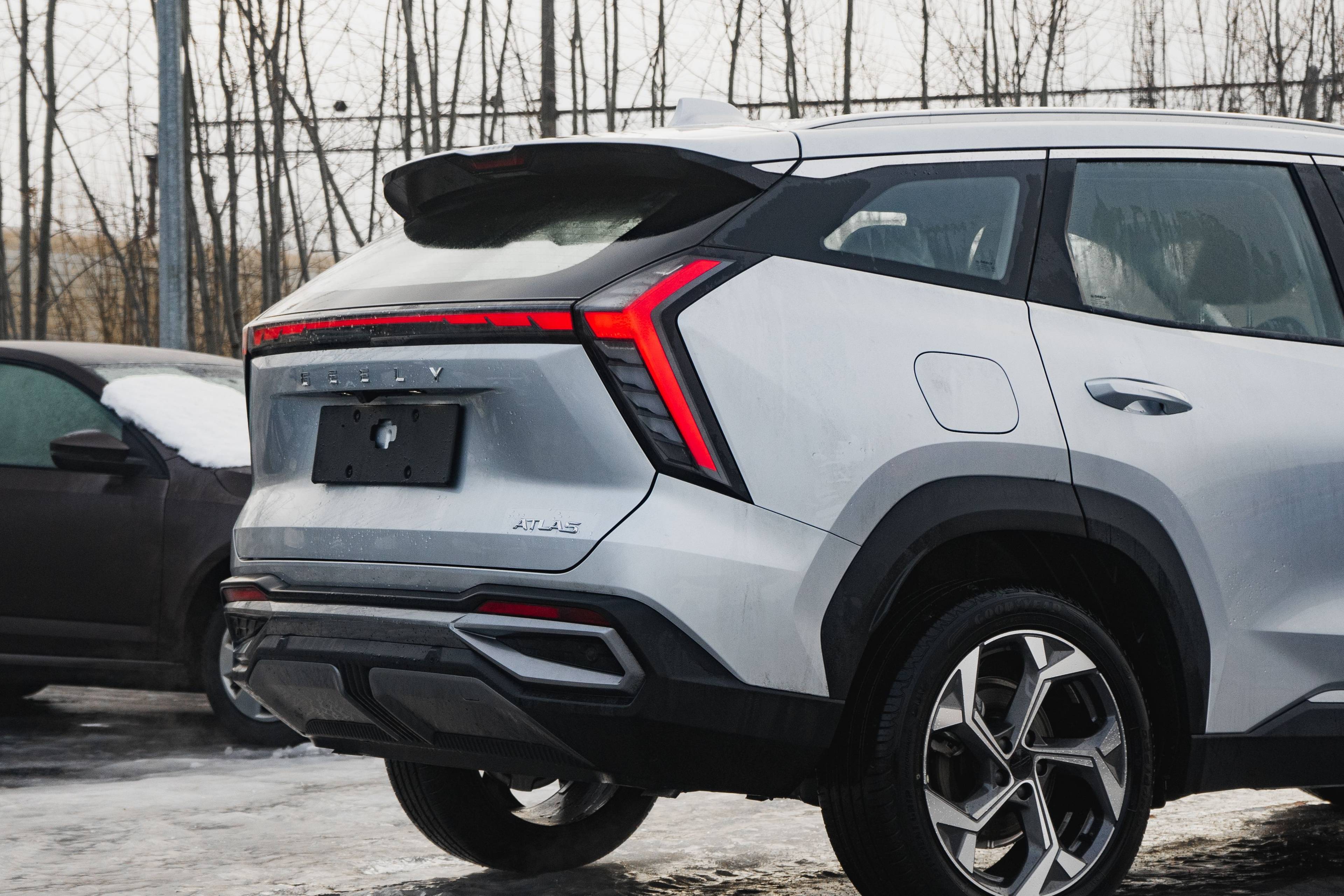 Geely Atlas Flagship 2.0T 8AT 4WD