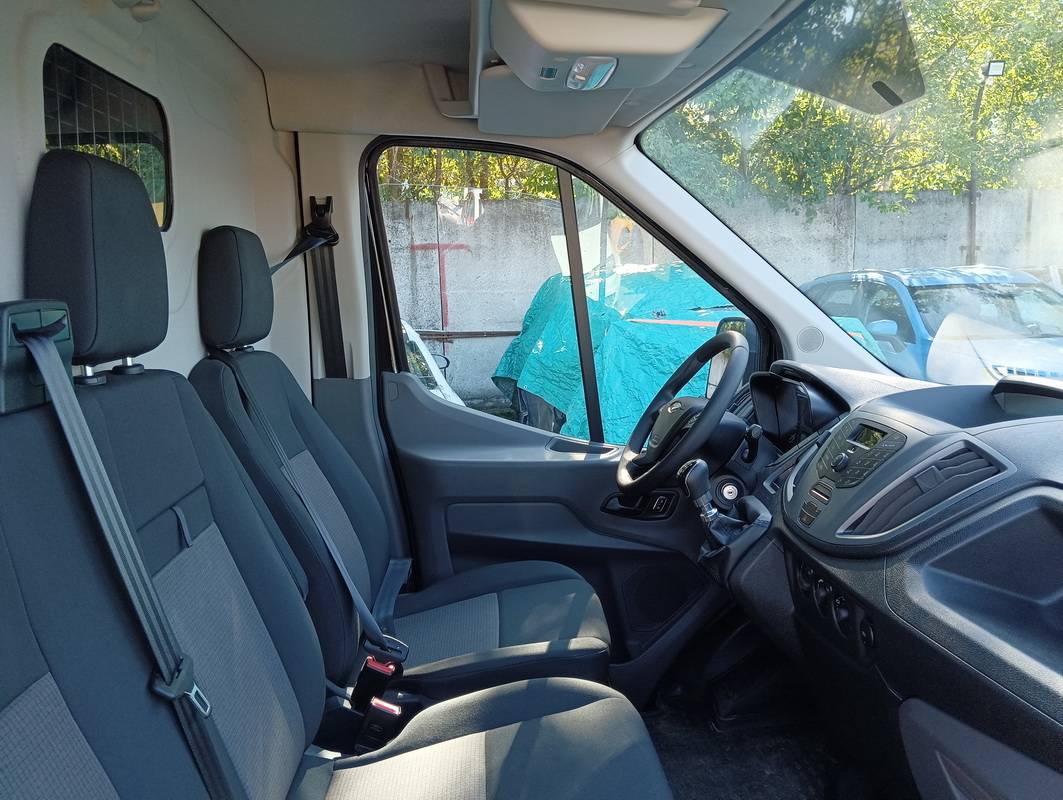 Ford TRANSIT ЦЕЛЬНОМЕТАЛЛИЧЕСКИЙ ФУРГОН  460 L3 H4 2,2L TDCi - 136л.с. - М6 RWD Лот 000003874