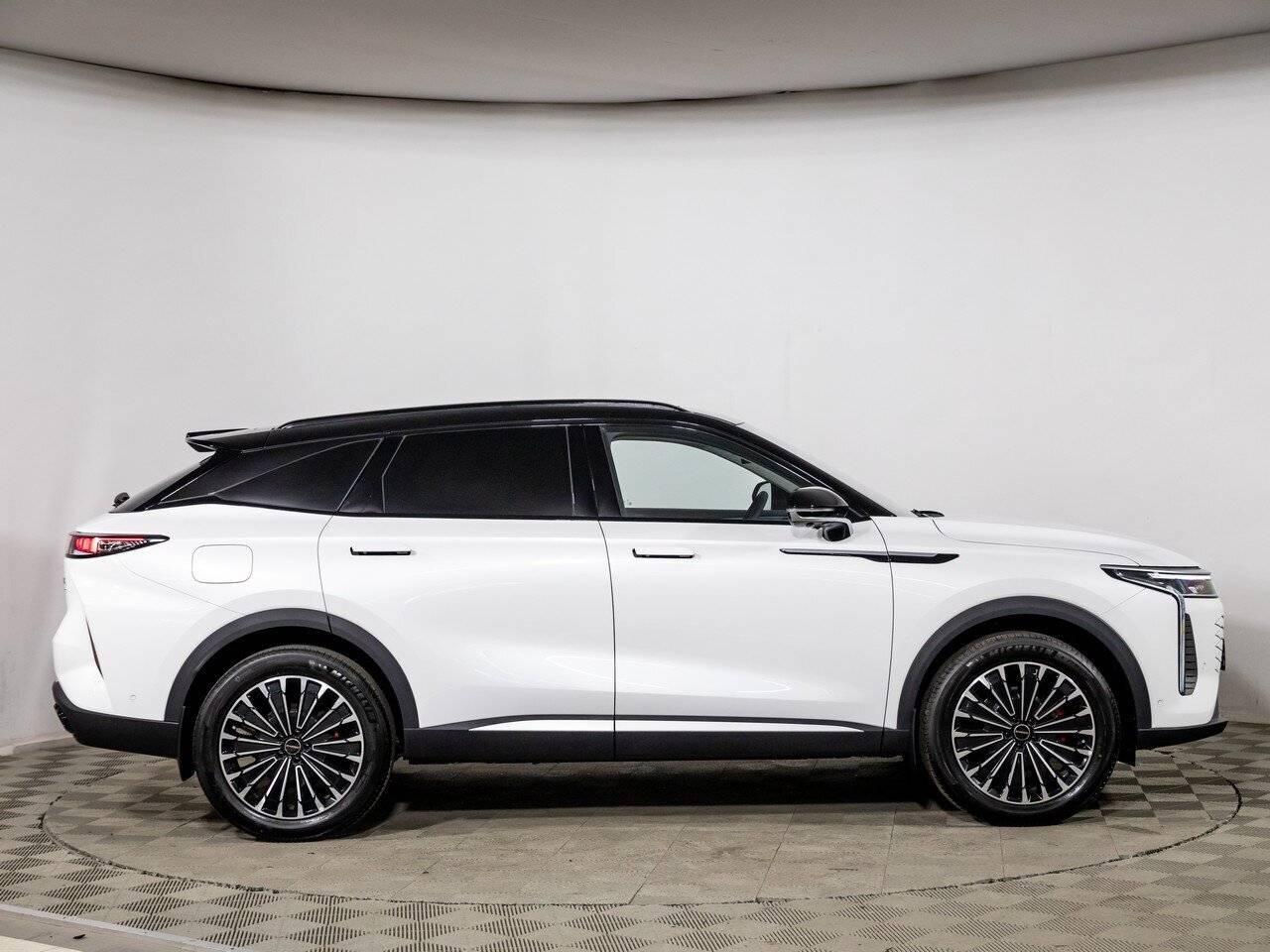 EXEED RX Flagship 2.0 TGDI 8AT AWD