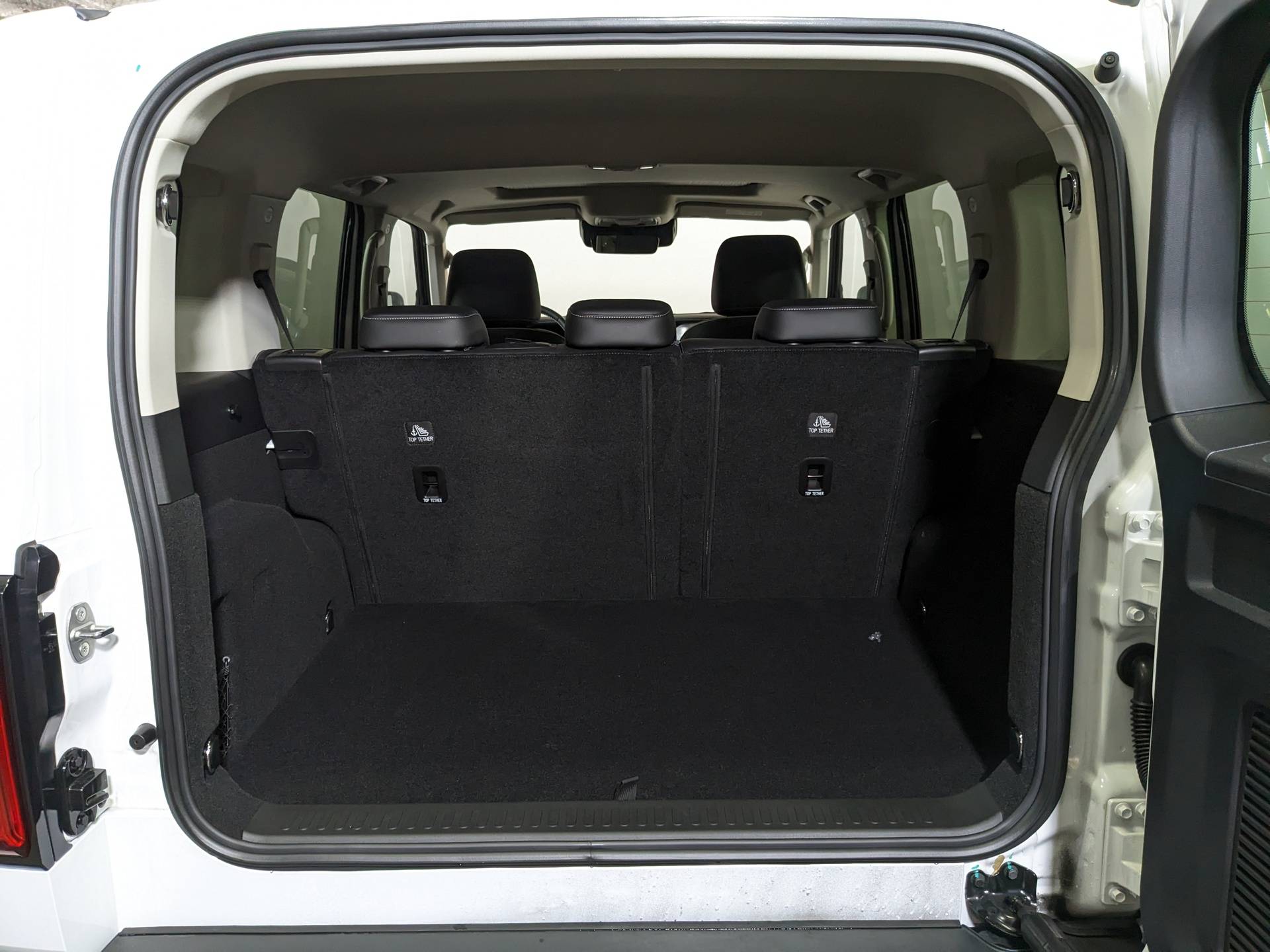 Tank 300 City Premium 2.0 8AT 4WD
