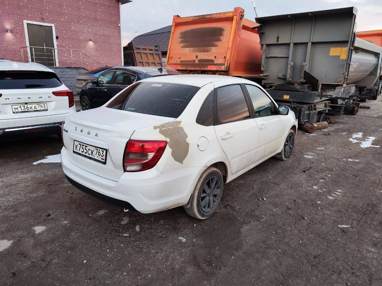 Lada Granta седан Лот 000008104