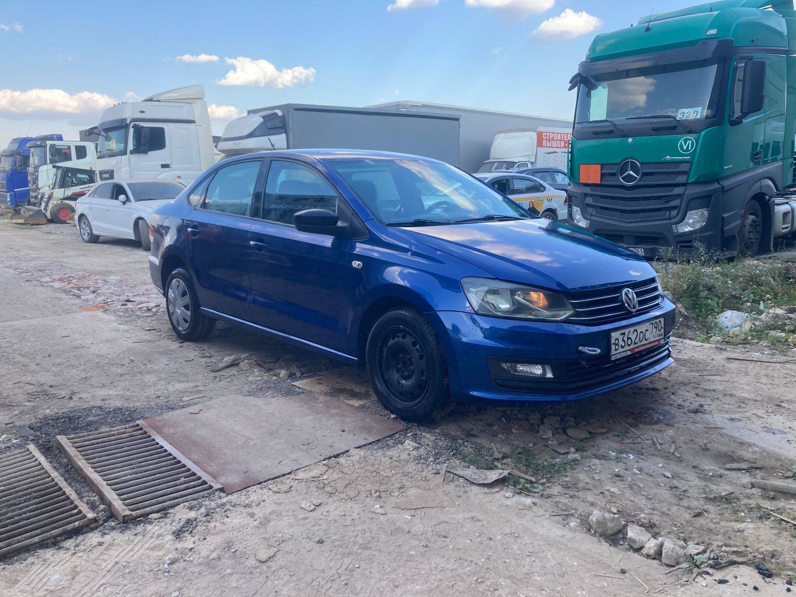 Volkswagen Polo Лот 000003415