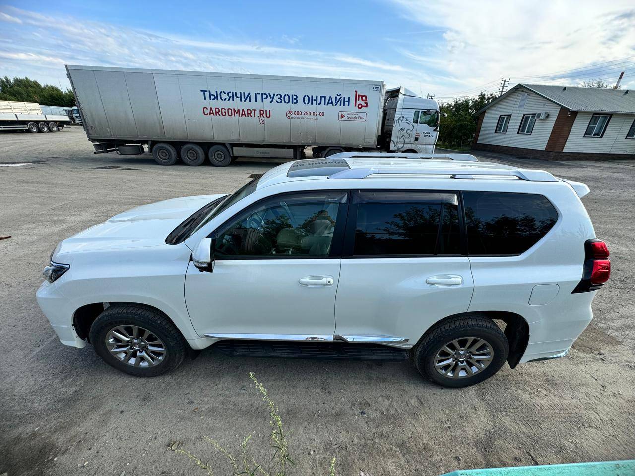 Toyota Land Cruiser Prado Лот 000003477