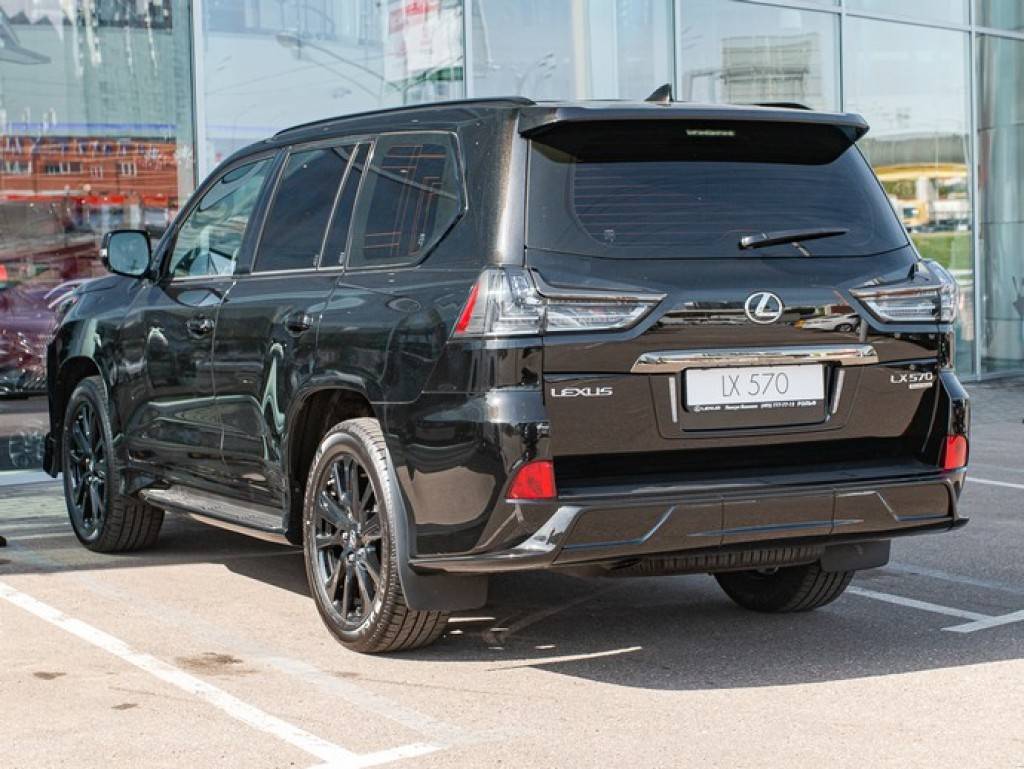 Lexus LX 600 VIP Black