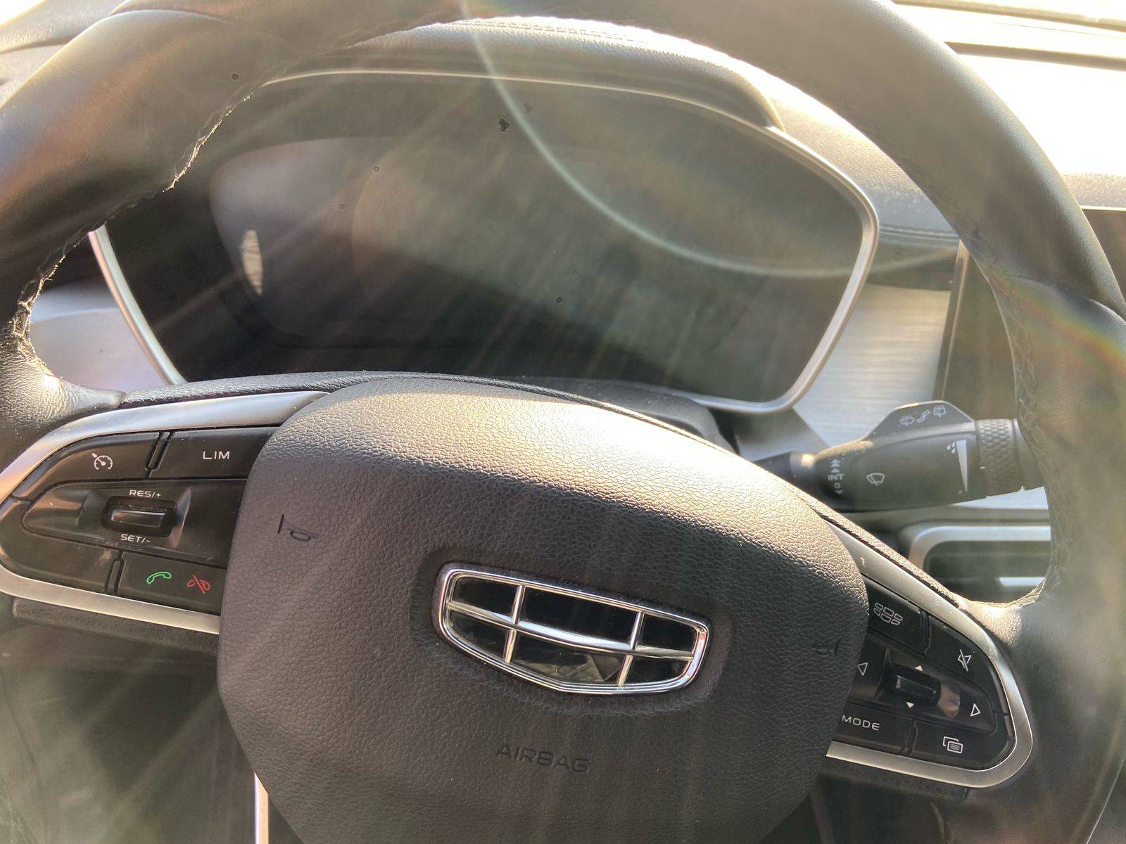 Geely Coolray Лот 000008507