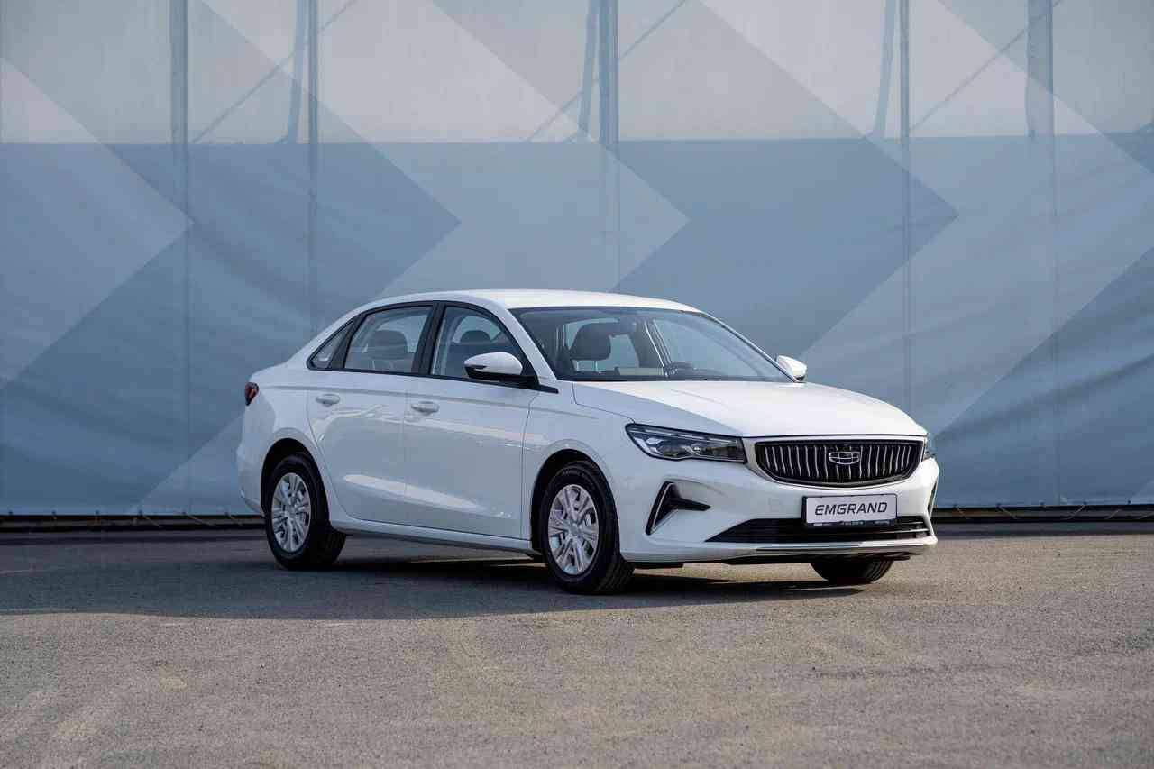 Geely Emgrand - Белый