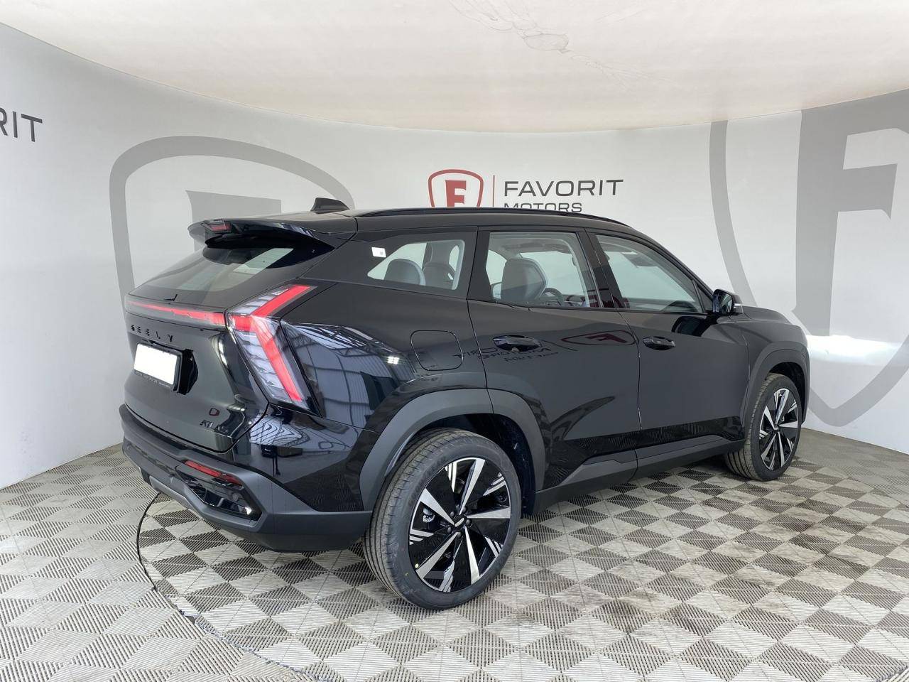 Geely Atlas Flagship Sport 2.0T 7DCT 2WD в лизинг по цене 3494990 - Лот  6892a05b-c396-4d66-9cb8-898a03f7adac | Альфа-Лизинг