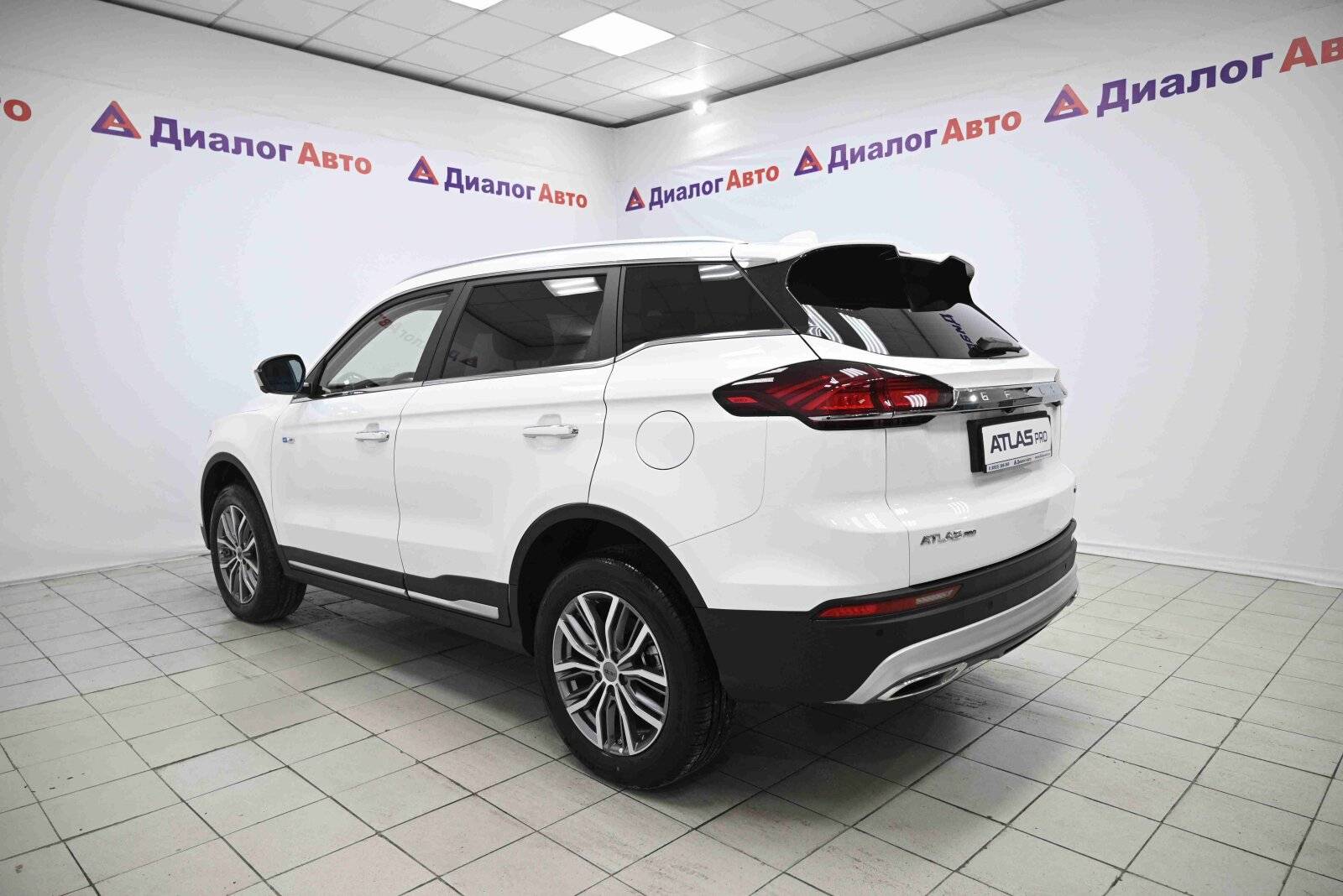 Geely Atlas Pro Luxury 1.5T DCT7 4WD