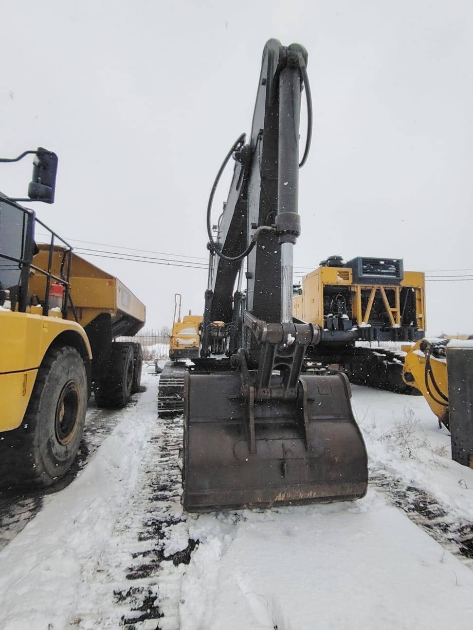 Volvo EC480DL Лот 000008190
