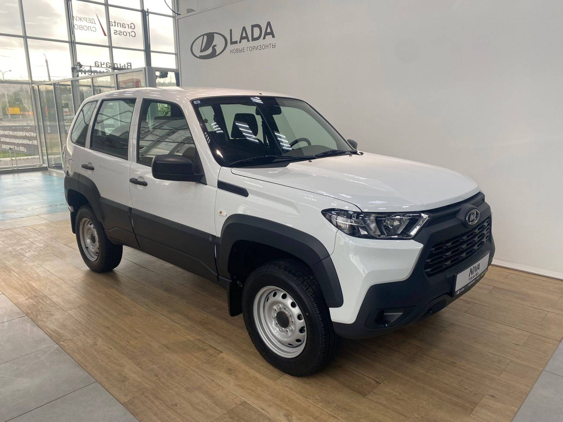 Lada Niva Legend 3 дв 1.7i 5MT Classic