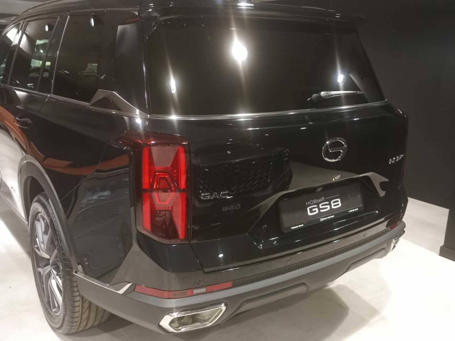 GAC GS8 GX Premium 2.0 8AT 4WD