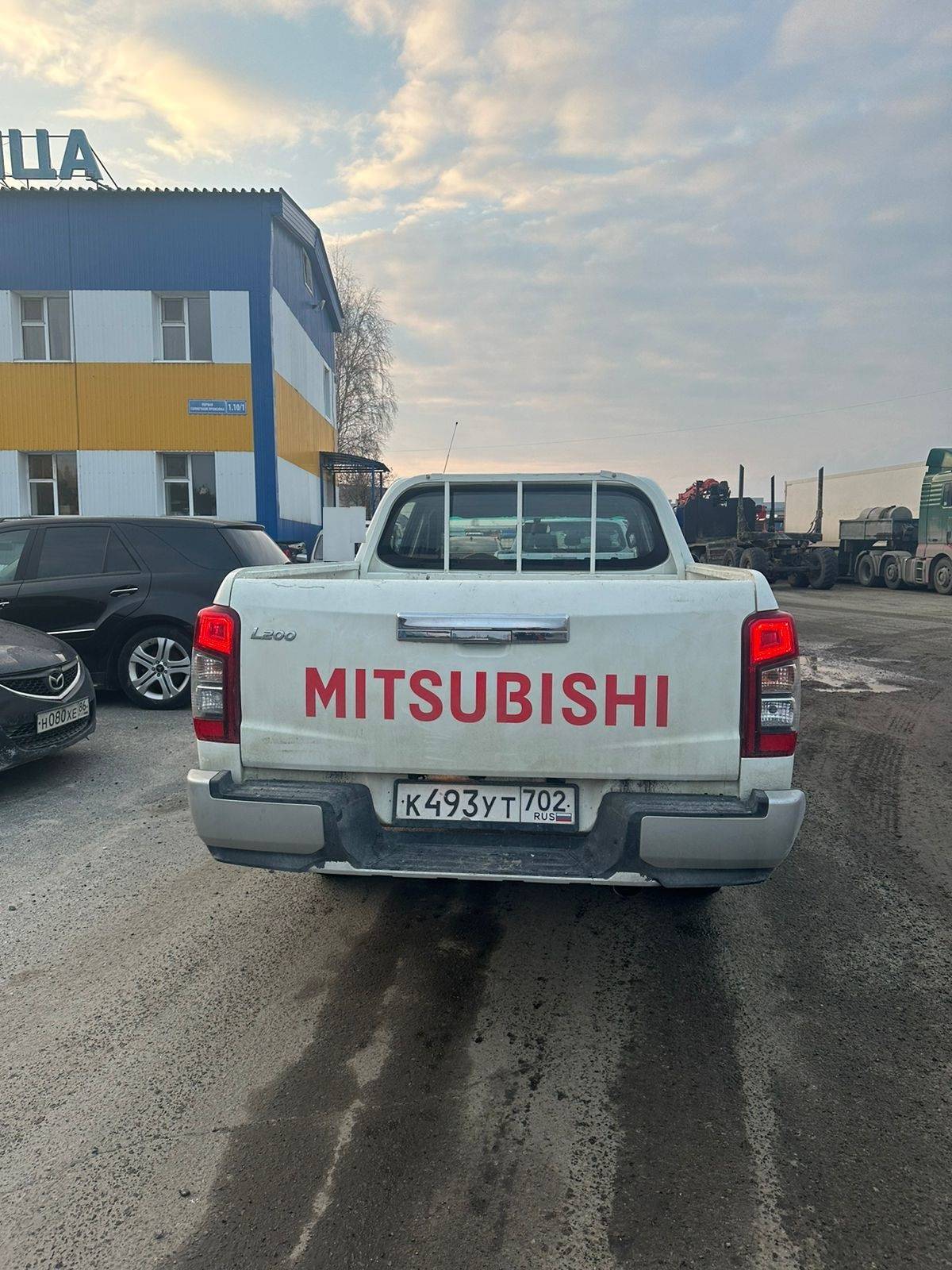 Mitsubishi L200 Лот 000002328