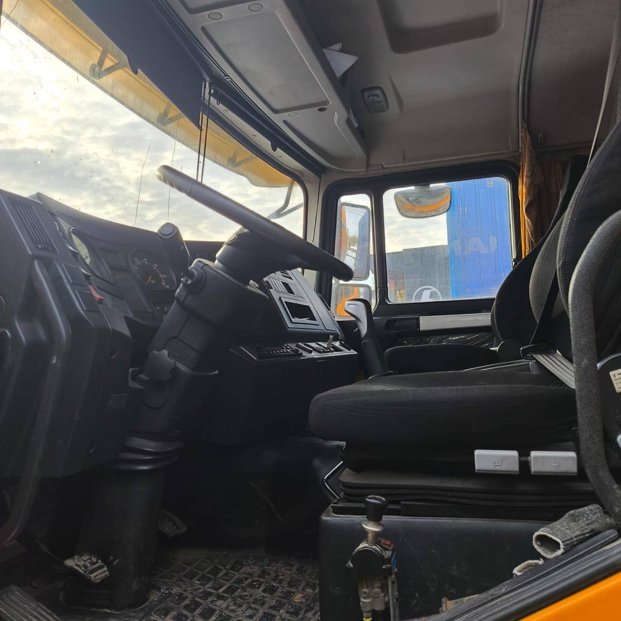Shacman SX3258DR384 Лот 000008522