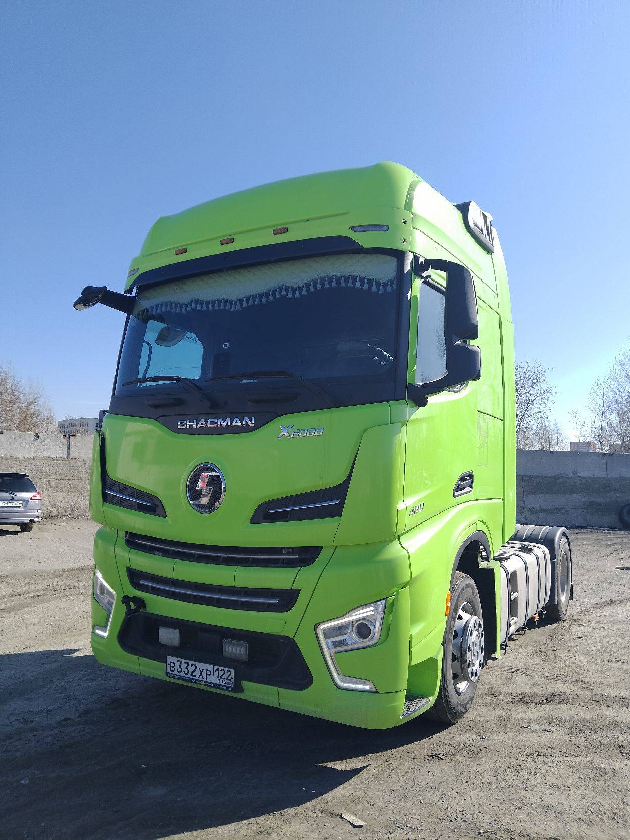 Shacman SX4188YY381