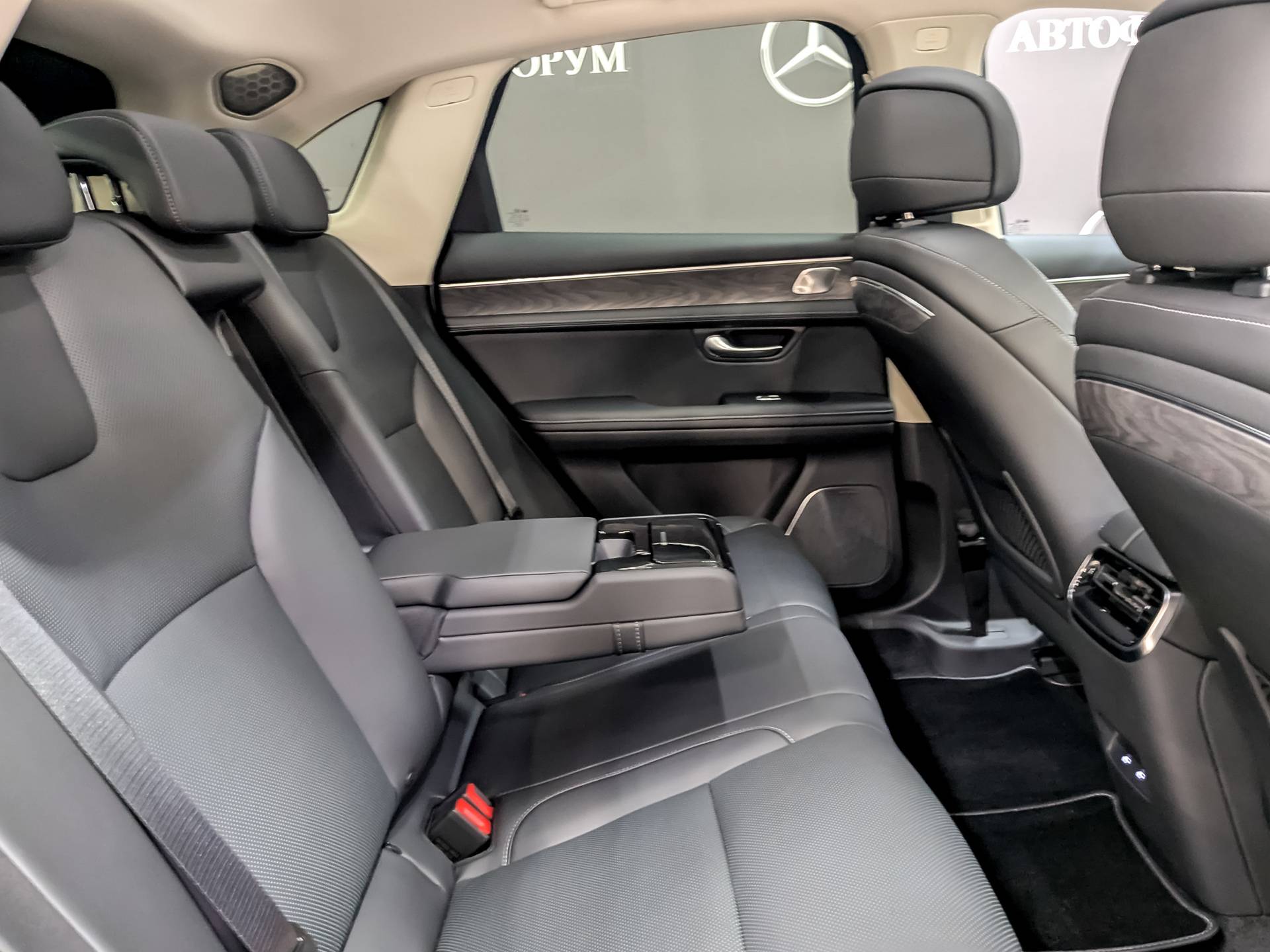 AITO M5 Ultimate 4WD