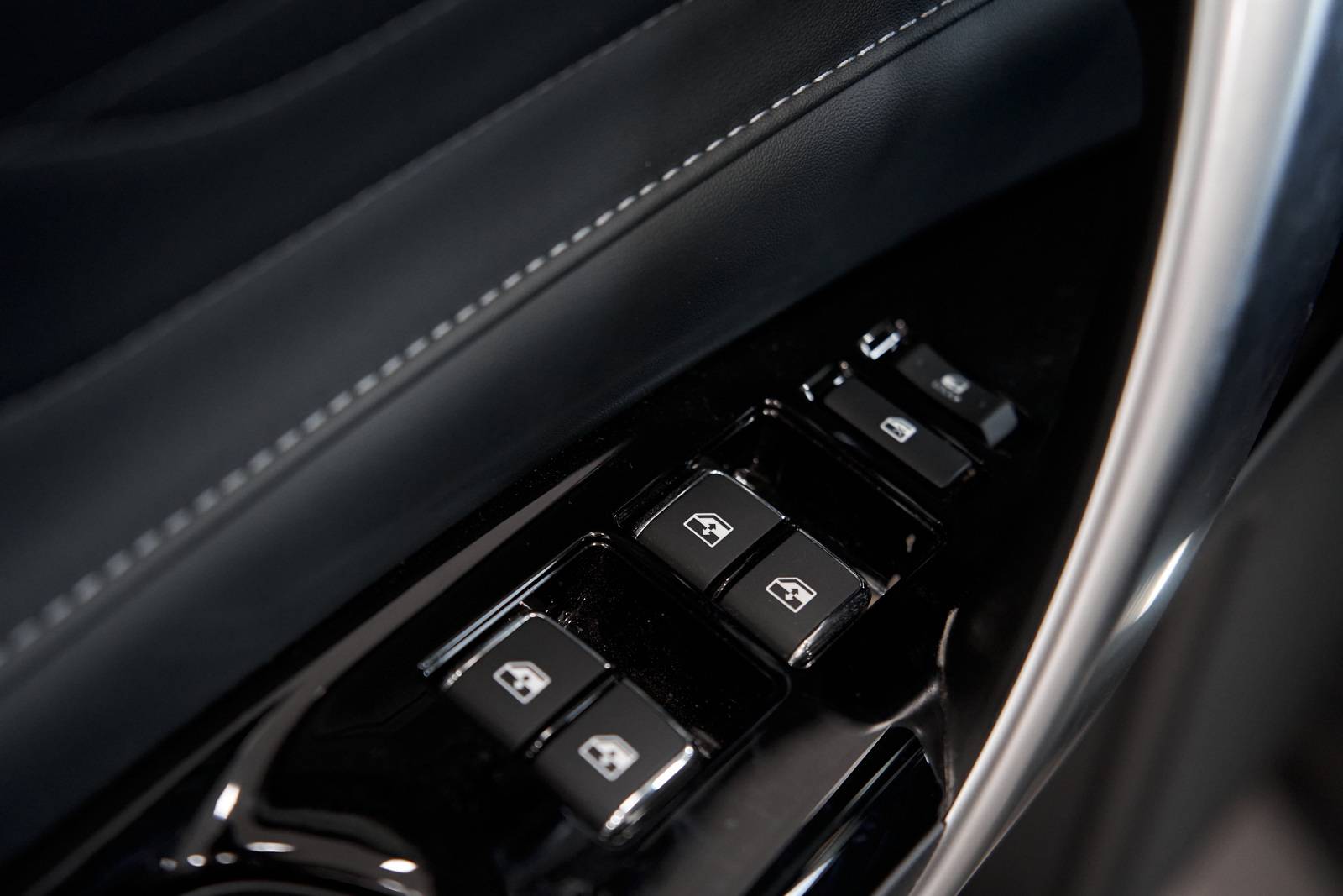 Changan CS95 DLX 2.0T 8AT