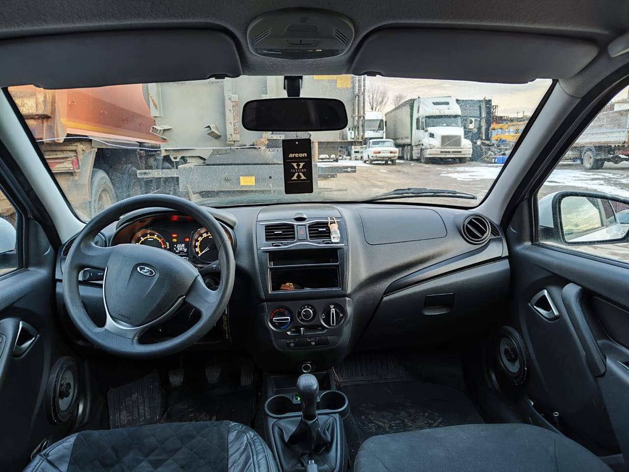 Lada Granta седан Лот 000008104