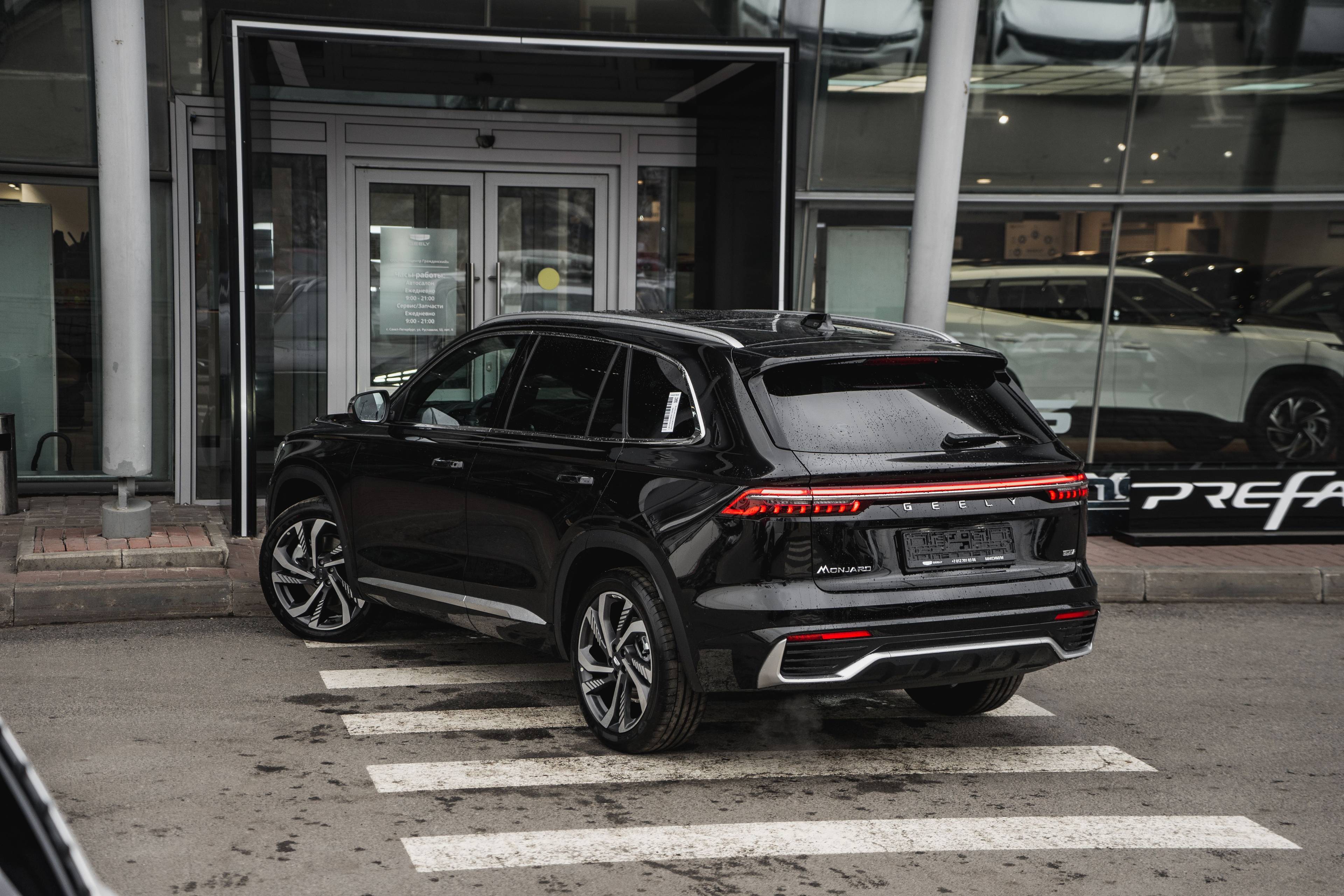 Geely Monjaro Flagship 2.0T (238 hp) 8AT 4WD
