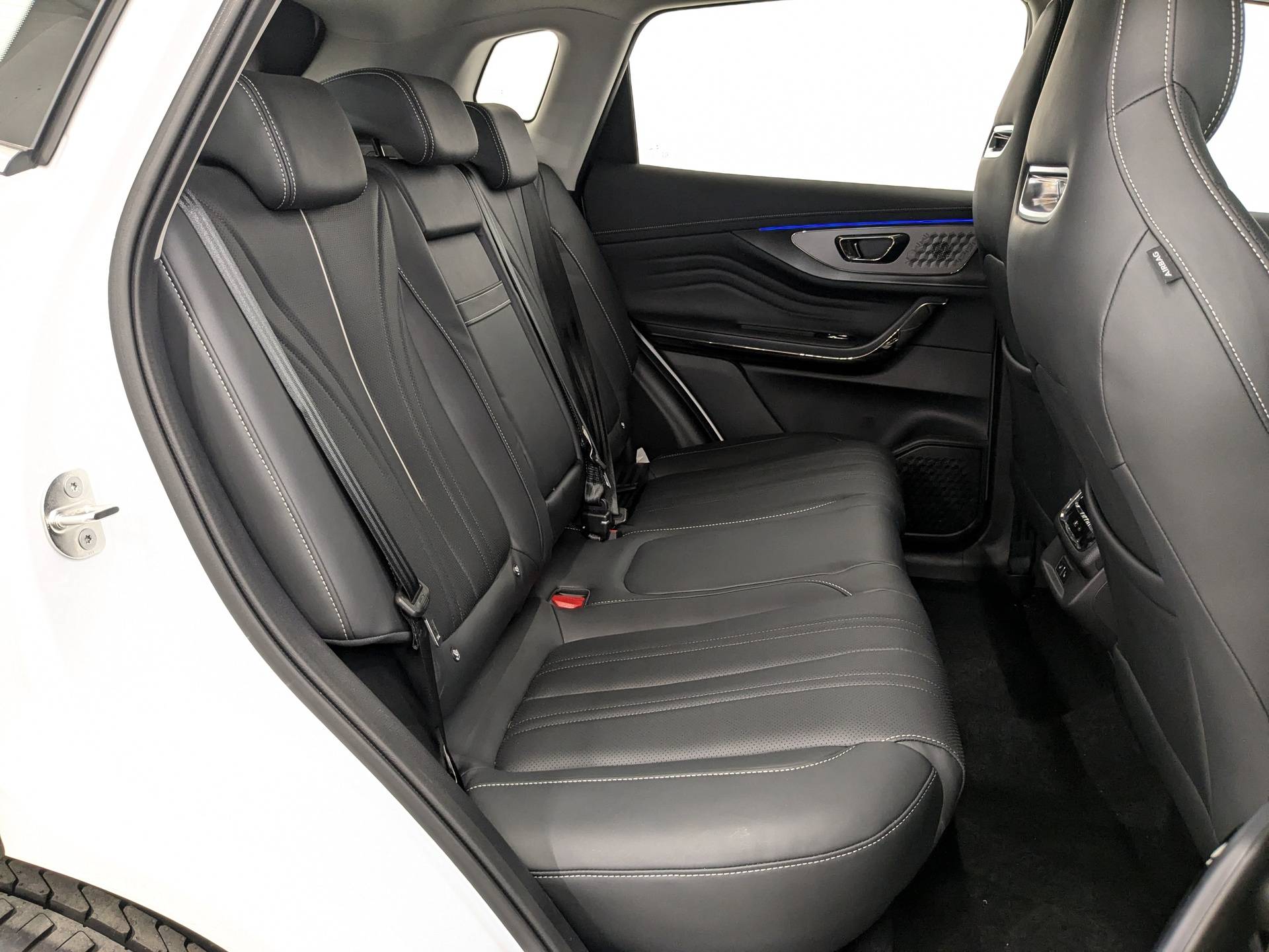 EXEED LX Premium 1.6T 7DCT 4WD