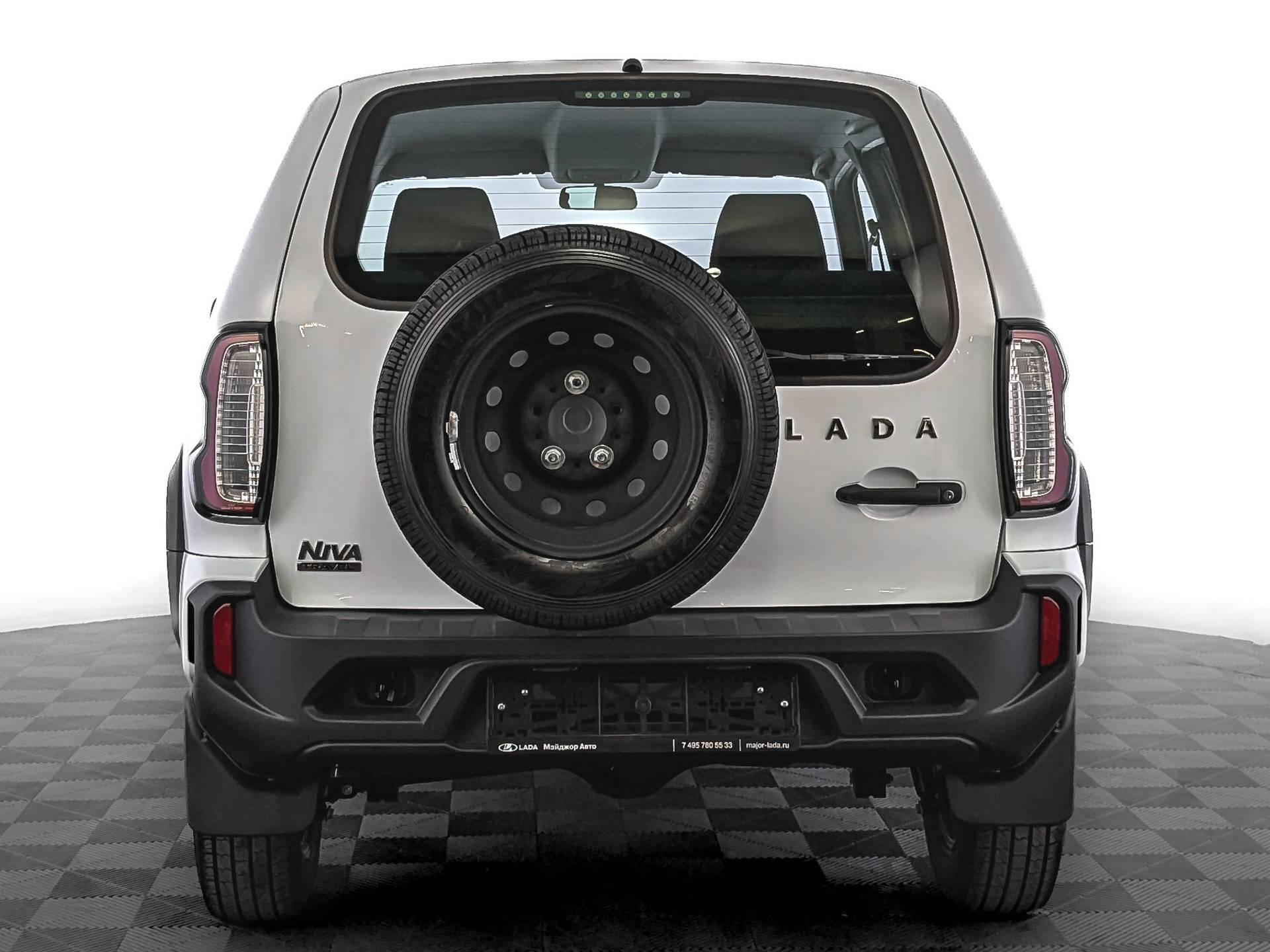 Lada Niva Travel Classic 24 1.7 80hp 5MT