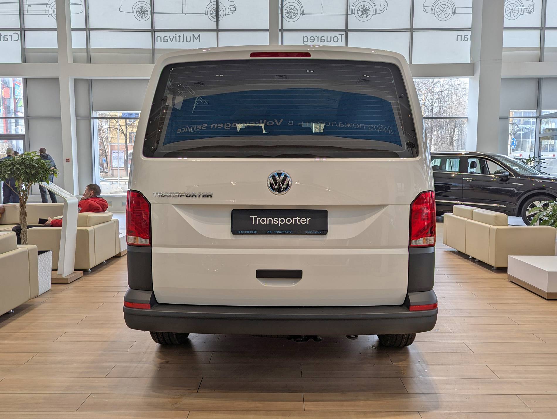 Volkswagen Transporter Kombi 2.0 TDI 150hp 6MT Короткая база