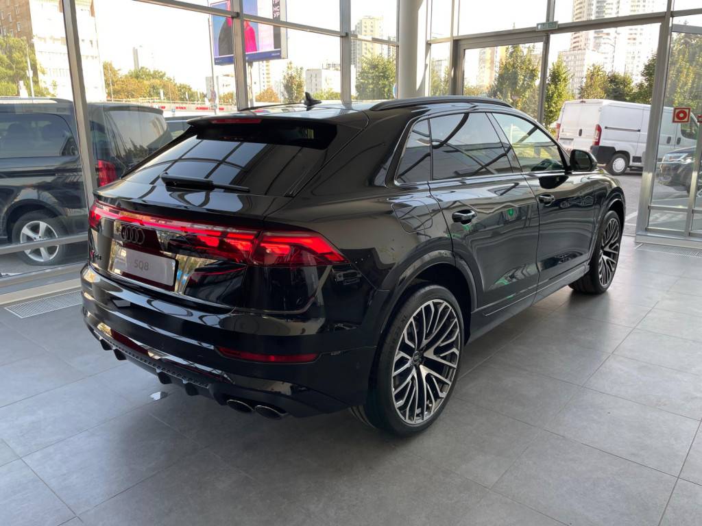 Audi SQ8 TFSI quattro tiptronic