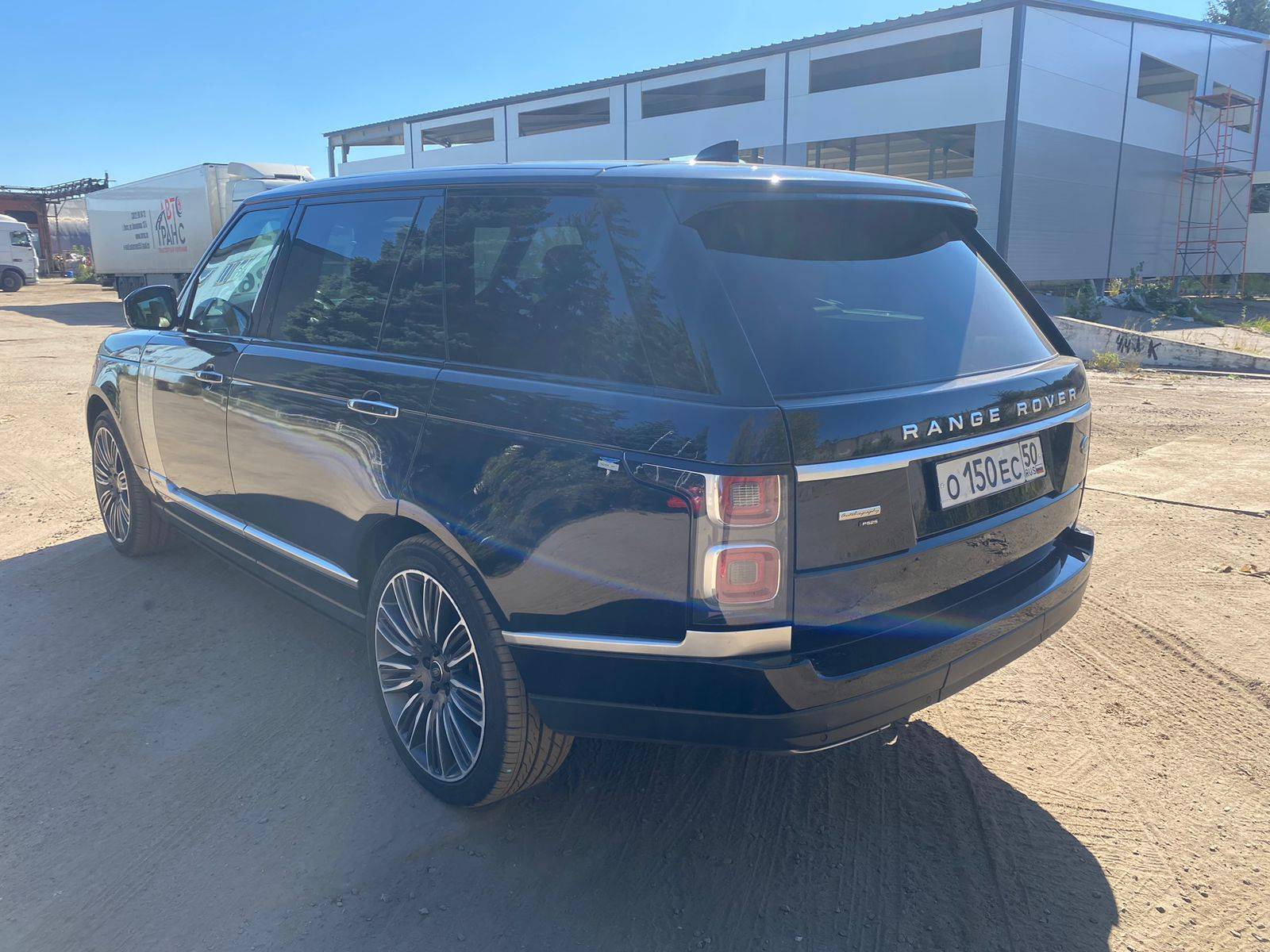 Land Rover Range Rover Лот 000004300