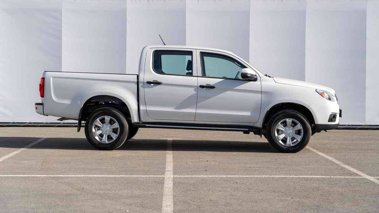 Sollers ST6 Comfort 2.0d MT 4WD