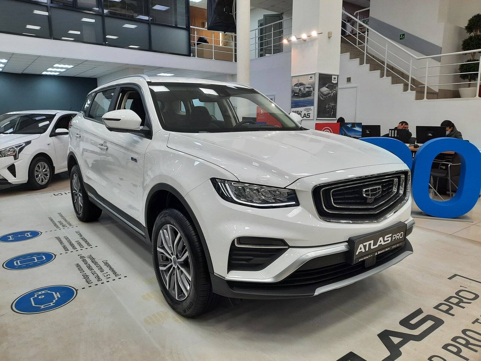 Geely Atlas Pro Flagship+ 1.5T DCT7 4WD