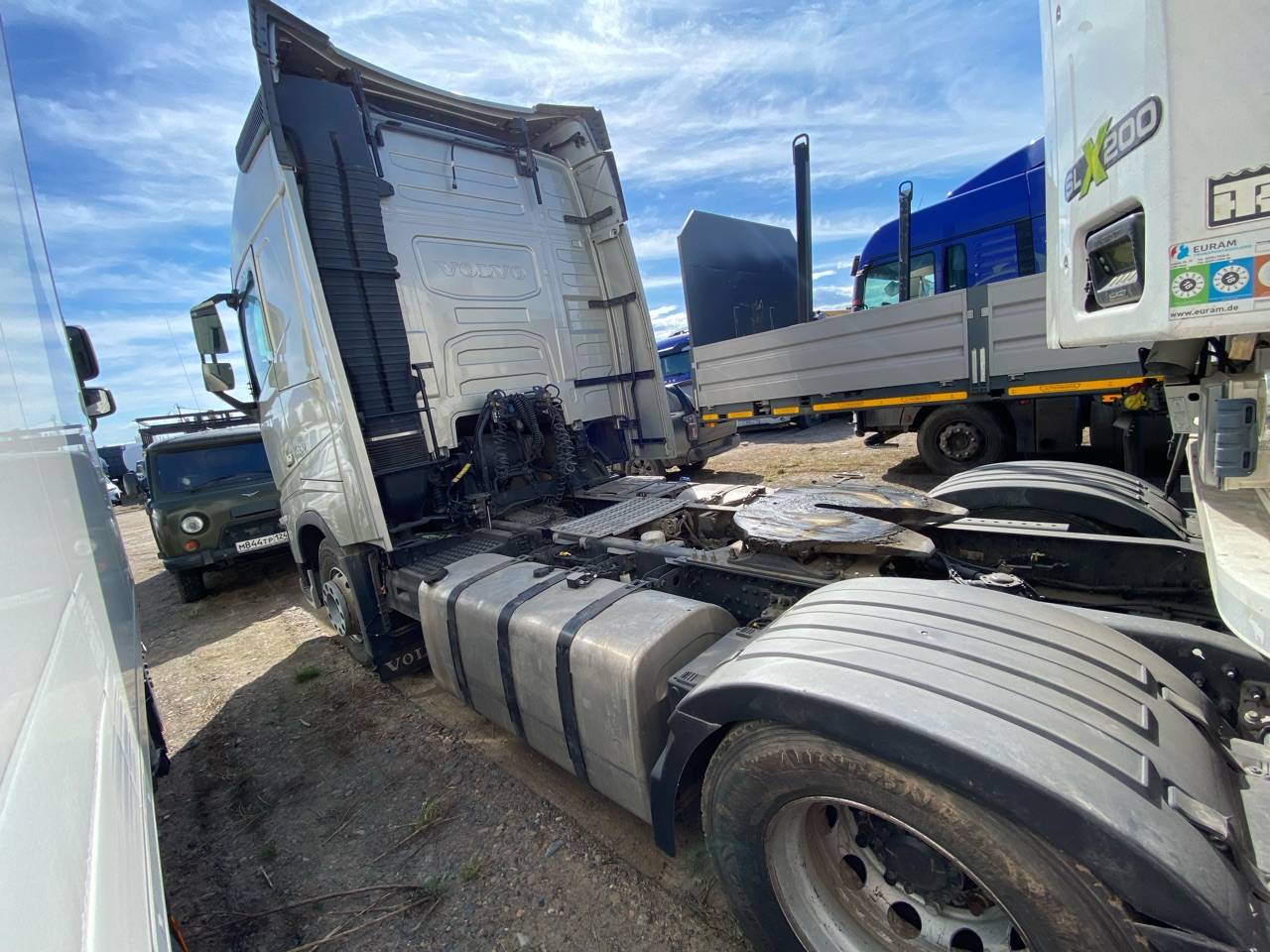 Volvo FH 460 4x2 (FH Globetrotter) Лот 000008132