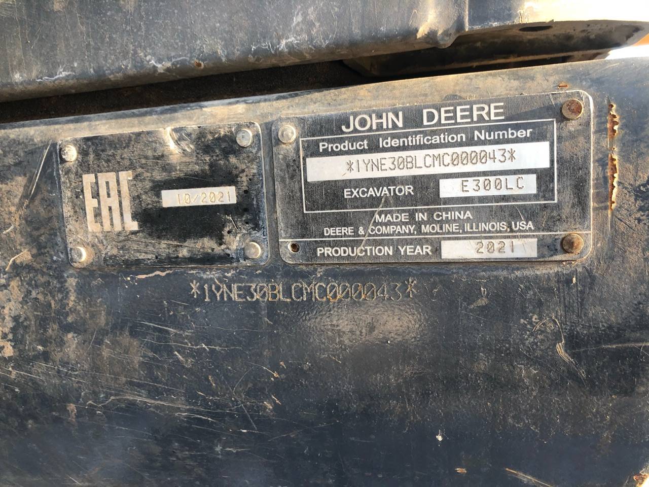 John Deere E300LC Лот 000000750