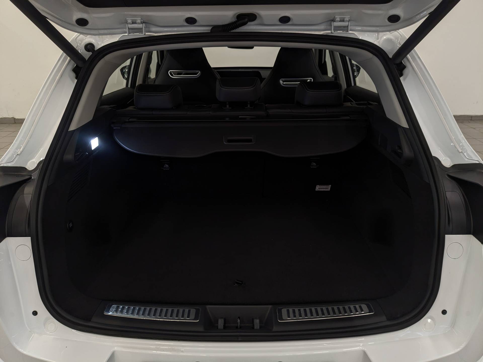 EXEED LX Premium 1.6T 7DCT 4WD