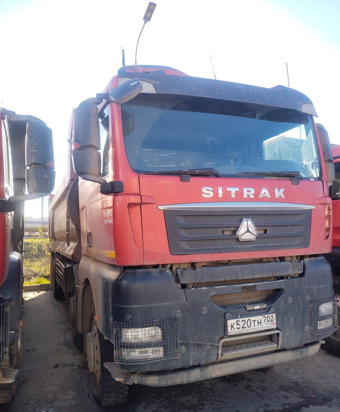 Sitrak ZZ3316V466ME Лот 000000396